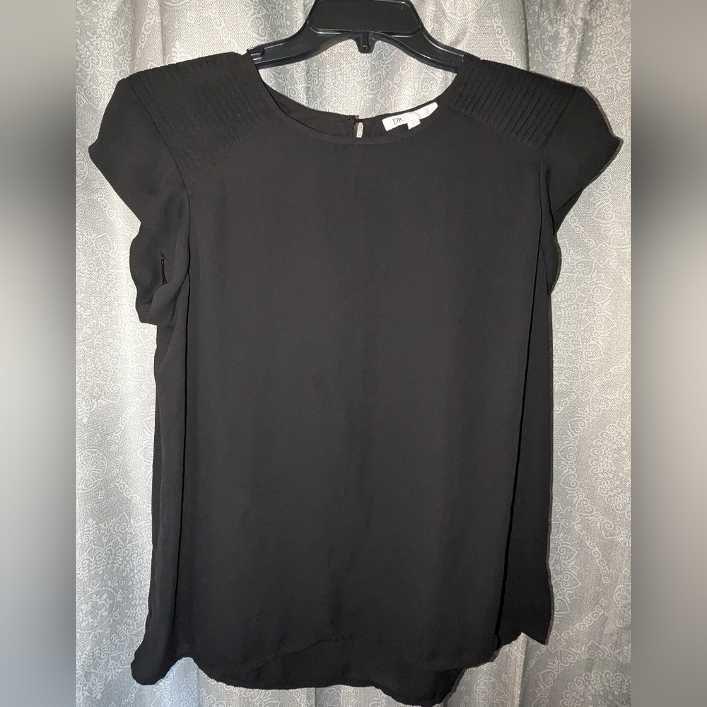 3 For $25 🌻Classic Black Blouse
